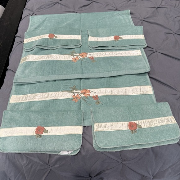 Saturday Knight Ltd. Other - Vintage Saturday Knight Ltd. Teal Blue Bath Set 2 Towels 4 Washcloths Floral USA